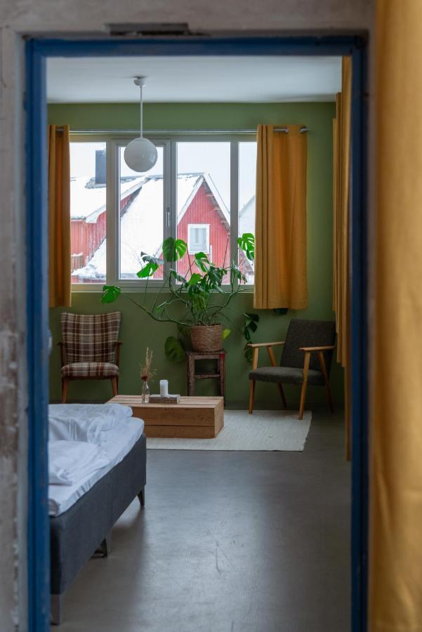 Trevarefabrikken Henningsvær Kültér fotó