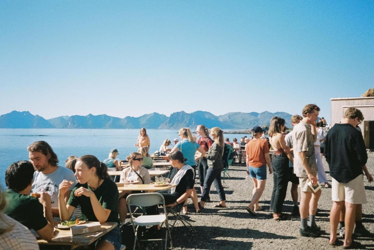 Trevarefabrikken Henningsvær Kültér fotó