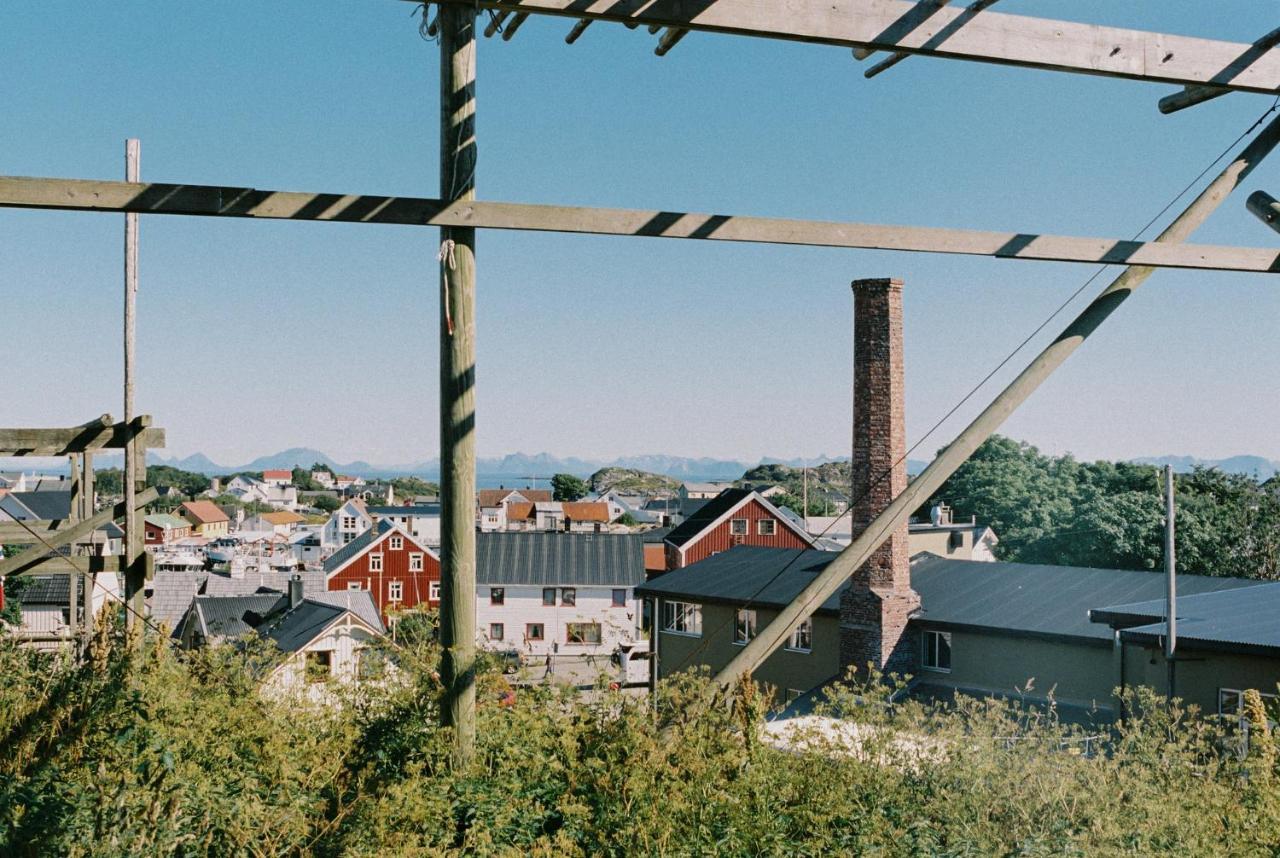 Trevarefabrikken Henningsvær Kültér fotó